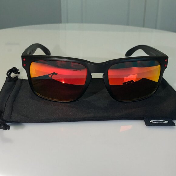 Red Prizm Polarized OAKLEY HOLBROOK Black Matte Frame 9102 - Picture 4 of 11